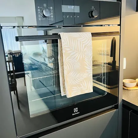 Nieuw! Petit Soleil - Dicht Bij En Park Appartement *